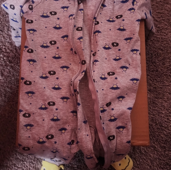 Baby sleeper - Picture 3 of 3